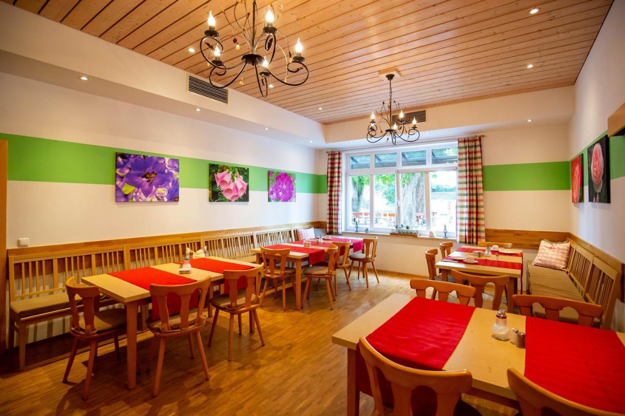 Gasthaus Und Hotel Goettler Josef Rumeltshausen Eksteriør bilde