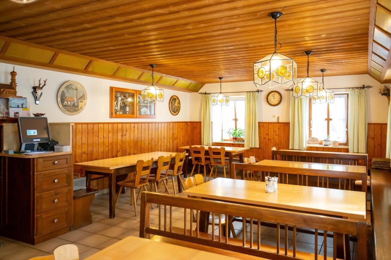 Gasthaus Und Hotel Goettler Josef Rumeltshausen Eksteriør bilde