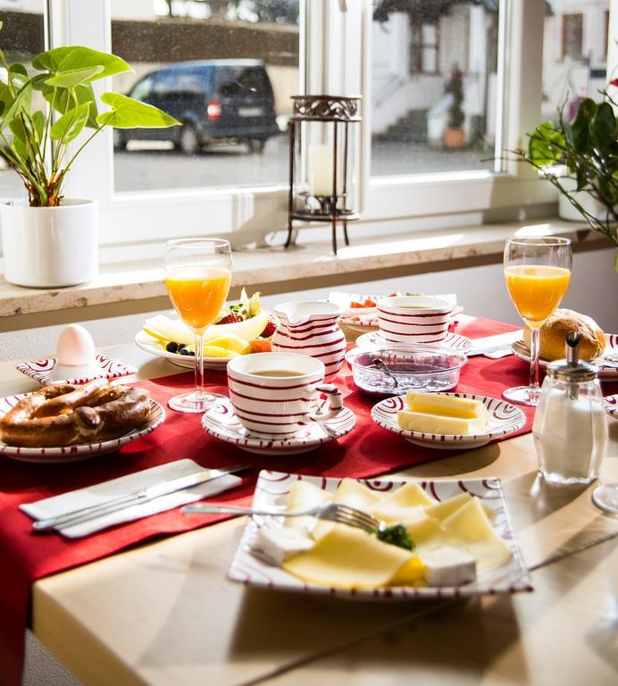 Gasthaus Und Hotel Goettler Josef Rumeltshausen Eksteriør bilde